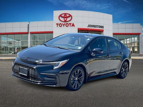 Certified 2026 Toyota Corolla SE FWD image 1