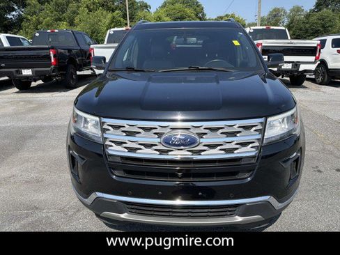 Used 2018 Ford Explorer Limited FWD image 2