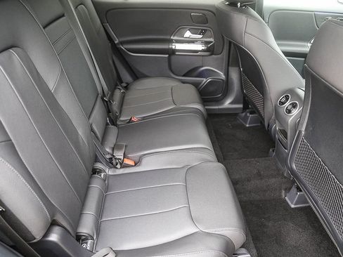 New 2026 Mercedes-Benz GLB 250 4MATIC image 16