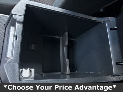 Used 2024 Toyota 4Runner TRD Off-Road image 77