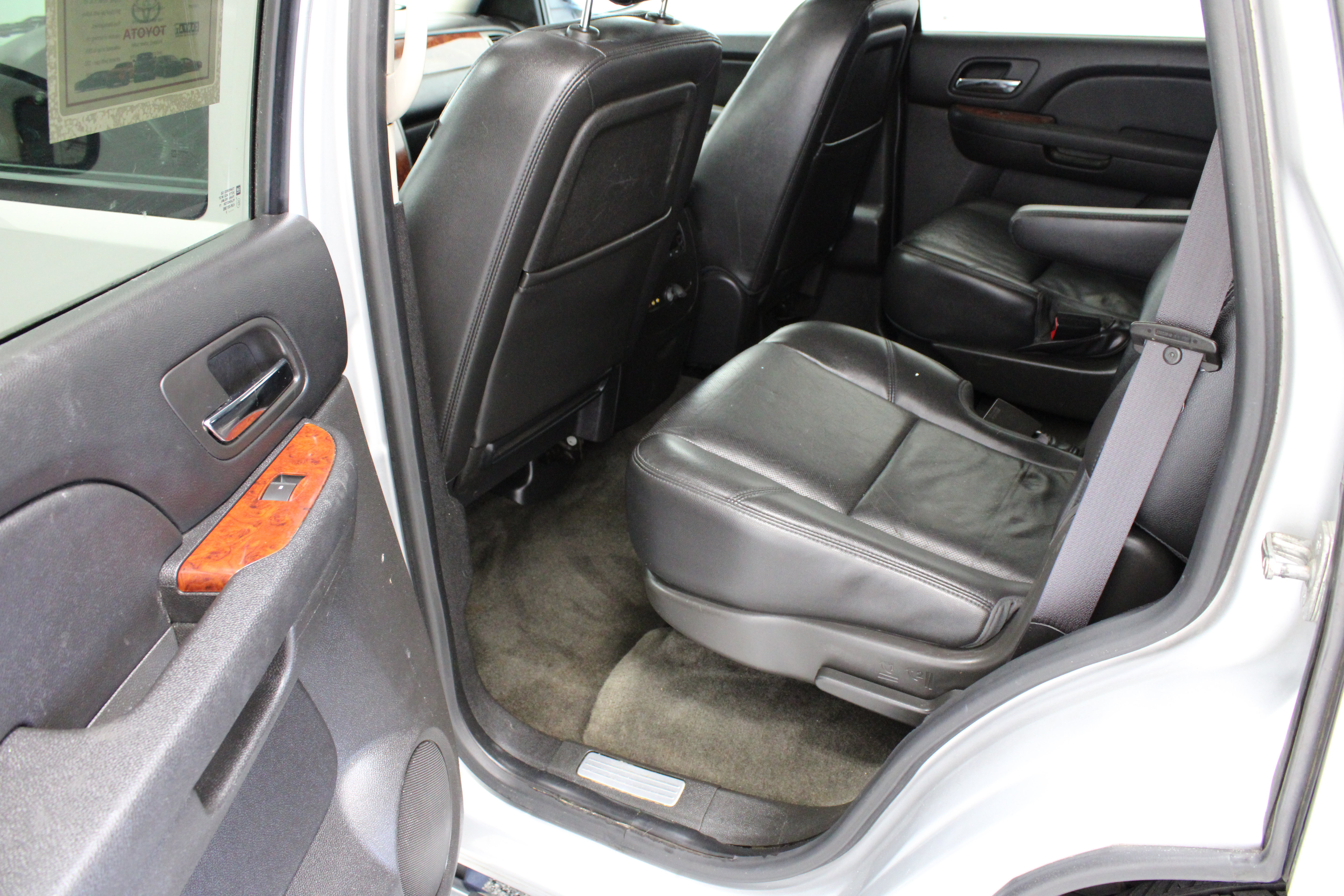 Used 2013 Chevrolet Tahoe LTZ RWD image 28