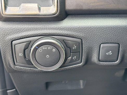 Used 2019 Ford Ranger Lariat w/ Equipment Group 501A Mid image 17