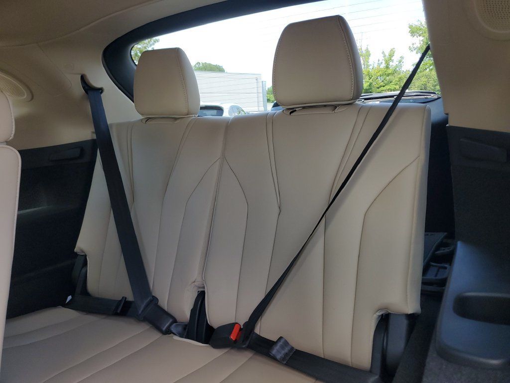 Certified 2025 Acura MDX w/ Technology Package AWD/4WD image 15