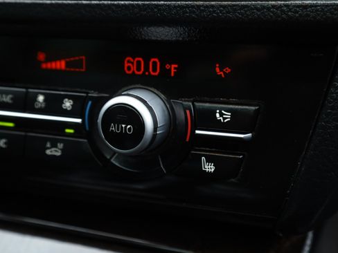 Used 2013 BMW 535i xDrive Sedan image 36