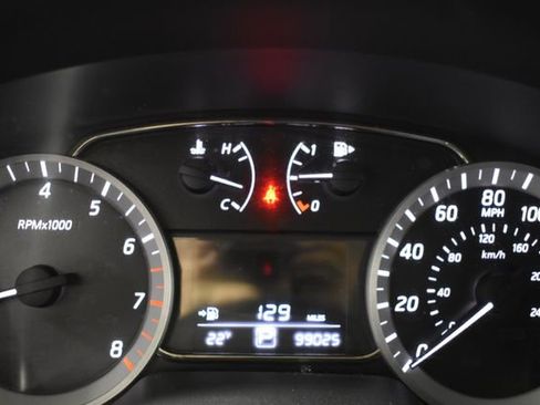 Used 2013 Nissan Sentra SV image 20