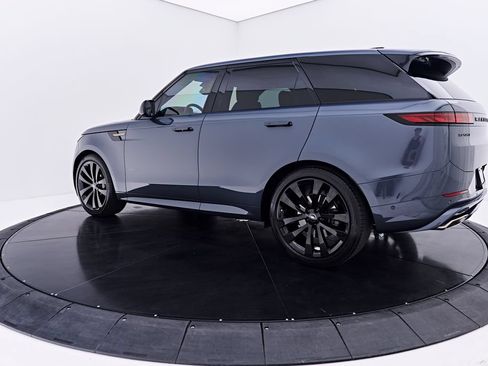 Used 2025 Land Rover Range Rover Sport Dynamic SE AWD/4WD image 19
