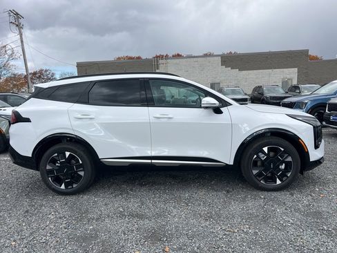 New 2026 Kia Sportage SX image 4