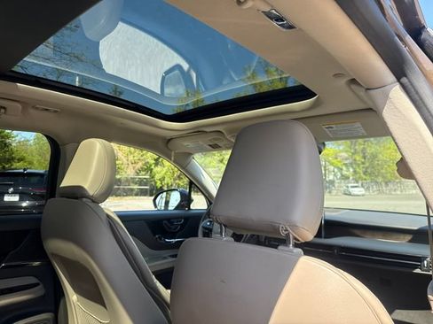 Certified 2022 Lincoln Corsair Reserve w/ Elements Package AWD/4WD image 39