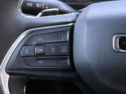 New 2025 Jeep Grand Cherokee 4WD image 18