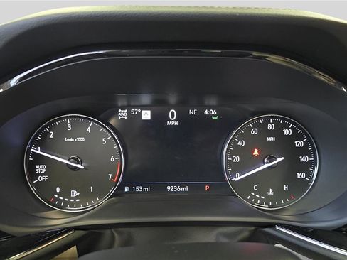 Used 2023 Buick Envision Avenir image 10