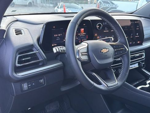 Used 2026 Chevrolet Traverse LT w/ Driver Confidence Package FWD image 17