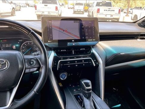 Used 2021 Toyota Venza Limited w/ Carpet Mat Package (TMS) AWD/4WD image 5