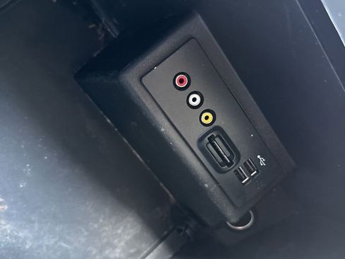 Used 2014 Ford F150 Raptor w/ Equipment Group 801A Luxury image 30