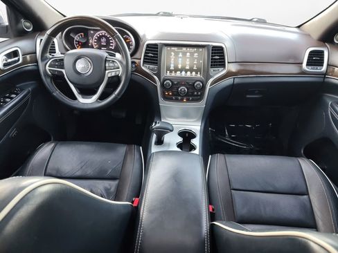 Used 2014 Jeep Grand Cherokee Overland w/ Advanced Technology Group image 3