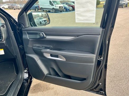 New 2026 Ford Ranger Lariat RWD image 8