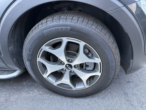 Used 2021 Kia Telluride EX image 13