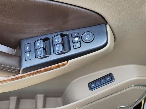 Used 2018 Chevrolet Tahoe Premier image 25