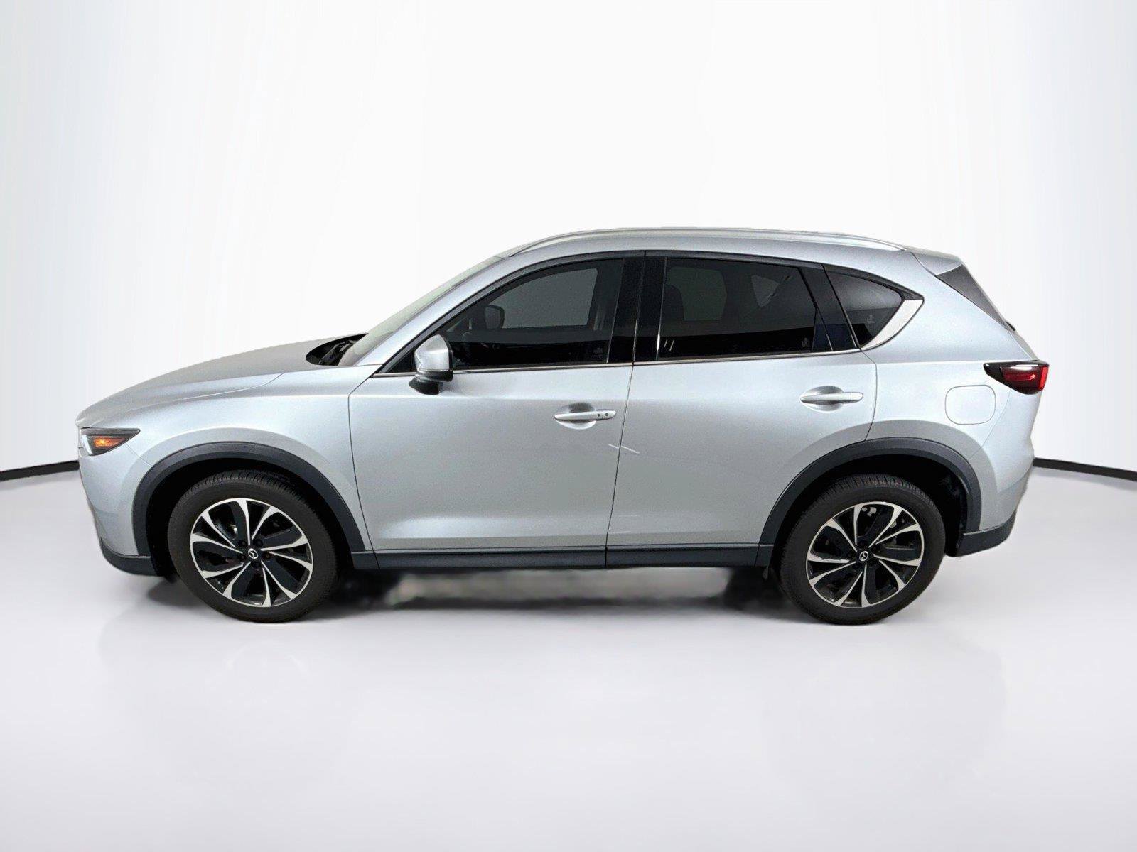 Used 2023 MAZDA CX-5 AWD 2.5 S w/ Premium Package image 2