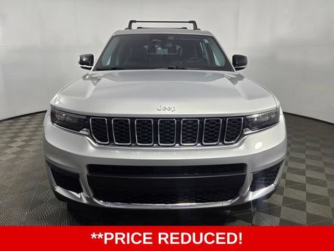 Used 2022 Jeep Grand Cherokee L Limited AWD/4WD image 2