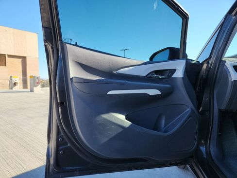 Used 2019 Chevrolet Bolt LT image 22