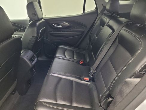 Used 2022 GMC Terrain SLT image 18