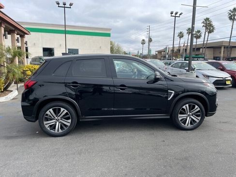 Used 2020 Mitsubishi Outlander Sport SE image 11