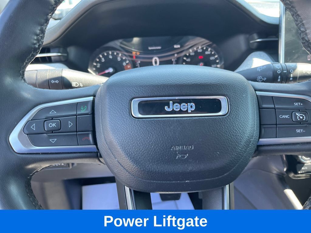 Used 2023 Jeep Compass Latitude w/ Convenience Group AWD/4WD image 15