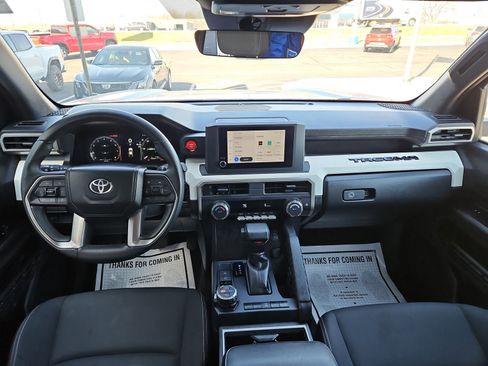 Used 2024 Toyota Tacoma TRD Off-Road image 6