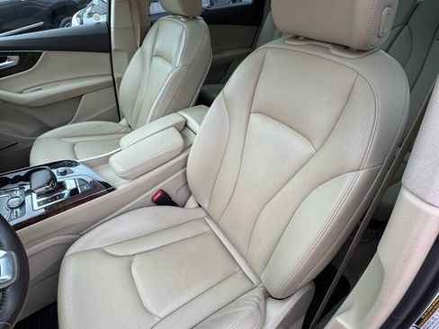 Used 2018 Audi Q7 3.0T Prestige w/ Prestige Package image 9