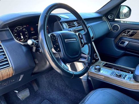 Used 2018 Land Rover Range Rover HSE image 17