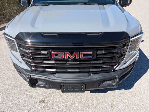 Used 2024 GMC Sierra 1500 AT4X w/ AT4X AEV Edition image 12