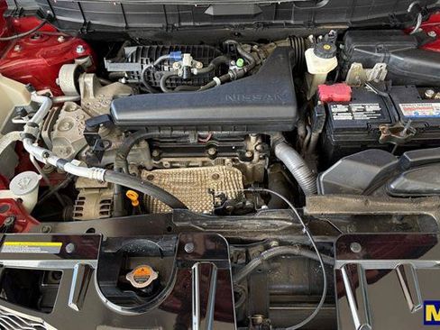 Used 2015 Nissan Rogue SV w/ SV Premium Package image 24