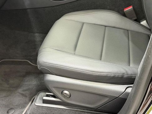 Certified 2025 Mercedes-Benz GLS 450 4MATIC image 19