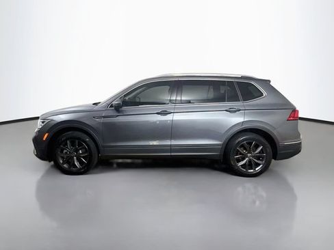 Used 2023 Volkswagen Tiguan SE FWD image 6