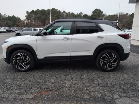 Used 2024 Chevrolet TrailBlazer RS image 3