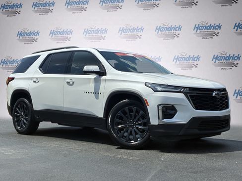 Used 2022 Chevrolet Traverse RS AWD/4WD image 2
