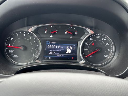 Used 2024 GMC Terrain SLE FWD image 39