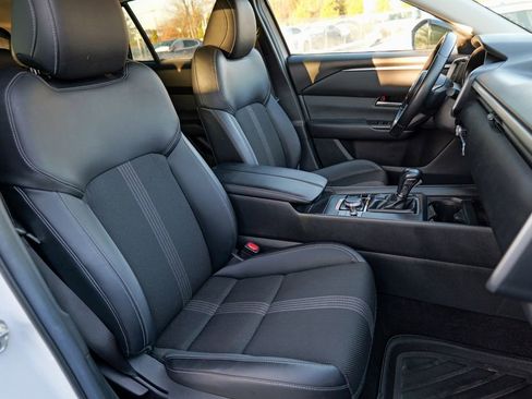 Used 2024 MAZDA CX-50 AWD 2.5 S w/ Preferred Package image 32