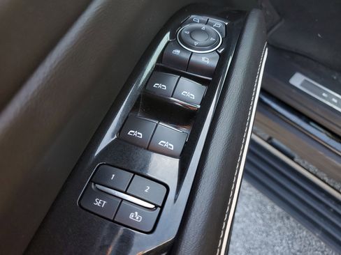 Used 2021 Cadillac Escalade ESV Sport w/ Driver Assist Tech Package image 22