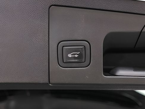 Used 2024 Cadillac XT4 Premium Luxury AWD/4WD image 39