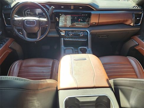 Used 2024 GMC Sierra 3500 Denali Ultimate image 12