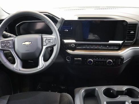 New 2026 Chevrolet Silverado 1500 LT AWD/4WD image 13