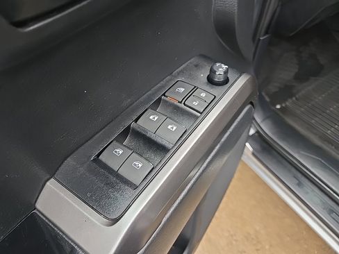 Used 2023 Toyota Tacoma SR5 image 40