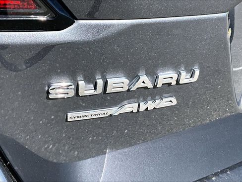 Used 2023 Subaru Outback Premium image 30