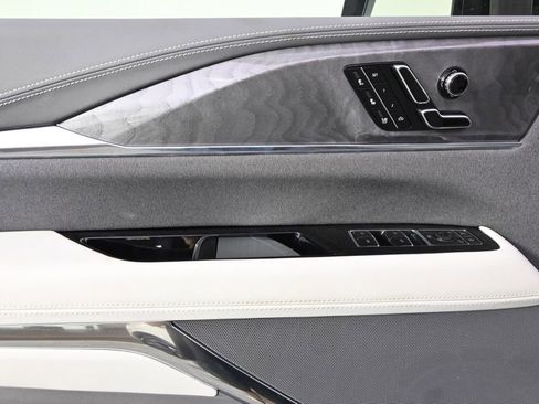 New 2026 Cadillac Escalade IQ Sport 1 w/ LPO, Floor Liner Package AWD/4WD image 21