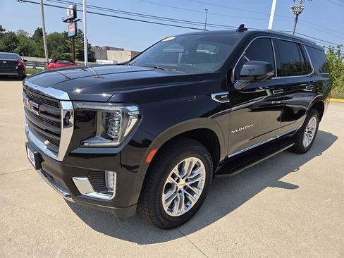 Used 2022 GMC Yukon SLT w/ SLT Premium Package AWD/4WD image 7