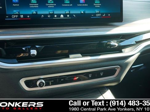 Used 2024 BMW X7 M60i w/ Executive Package image 50