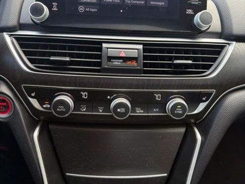 Used 2021 Honda Accord EX-L image 19