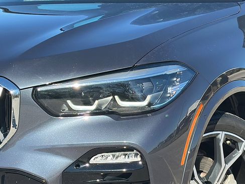 Used 2021 BMW X5 sDrive40i w/ M Sport Package image 4