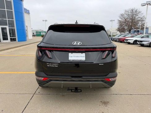 Used 2022 Hyundai Tucson Limited image 3